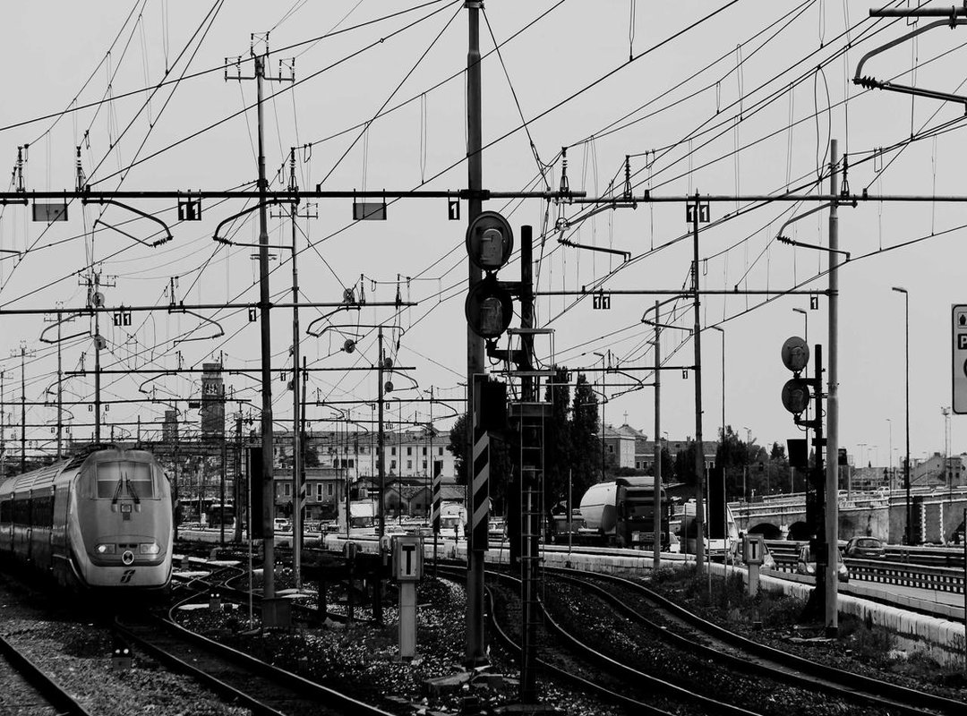 Understanding the Two Worlds of 'Bombaclaat': Context is Key